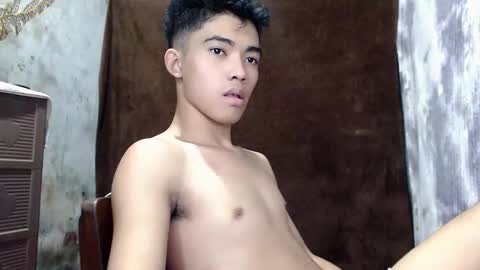 laurence_cuttieguyhere online show from April 24, 7:05 pm