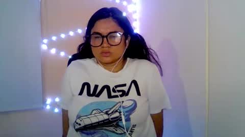 Snapshot of laurengirls1 chatting on October 10, 2:06 am onlyfan laureng7 - 7 laureng2 online show from October 10, 2:06 am