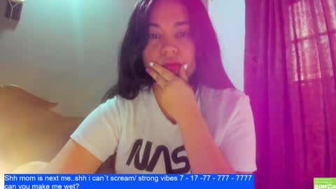 Snapshot of laurengirls1 chatting on February 12, 11:51 am onlyfan laureng7 - 7 laureng2 online show from February 12, 11:51 am