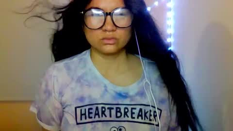 Snapshot of laurengirls1 chatting on October 11, 2:27 am onlyfan laureng7 - 7 laureng2 online show from October 11, 2:27 am