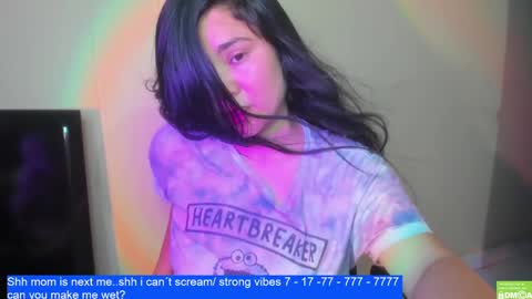 Snapshot of laurengirls1 chatting on February 13, 6:26 pm onlyfan laureng7 - 7 laureng2 online show from February 13, 6:26 pm