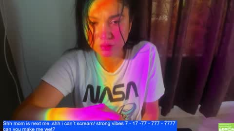 Snapshot of laurengirls1 chatting on February 19, 6:00 pm onlyfan laureng7 - 7 laureng2 online show from February 19, 6:00 pm