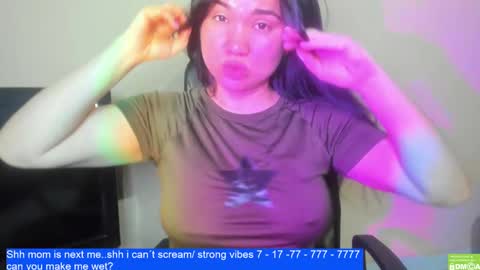 Snapshot of laurengirls1 chatting on February 9, 5:29 am onlyfan laureng7 - 7 laureng2 online show from February 9, 5:29 am