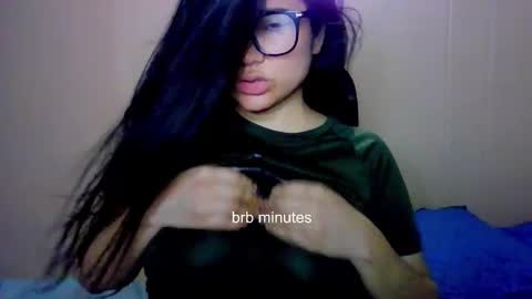 Snapshot of laurengirls1 chatting on October 3, 6:38 pm onlyfan laureng7 - 7 laureng2 online show from October 3, 6:38 pm