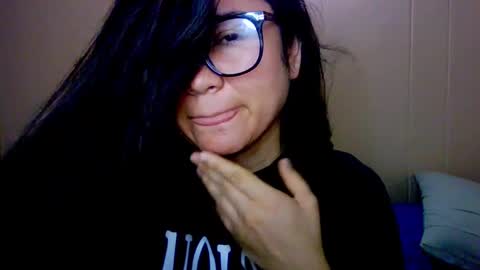 Snapshot of laurengirls1 chatting on September 18, 3:49 pm onlyfan laureng7 - 7 laureng2 online show from September 18, 3:49 pm