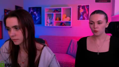 Laure online show from April 25, 9:55 am