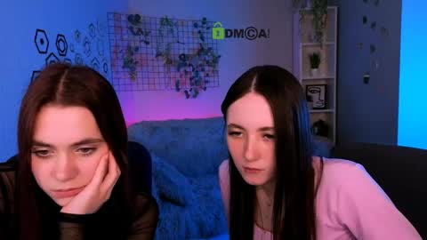 Laure online show from April 26, 1:42 pm