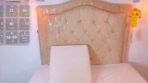 laurenn_smitth online show from July 14, 12:32 pm