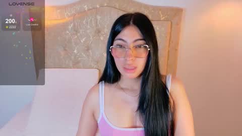 laurenn_smitth online show from November 19, 1:10 pm
