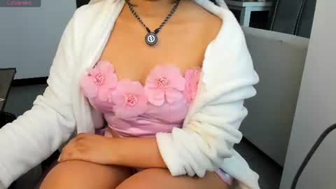 daniela angel     online show from June 22, 11:28 am