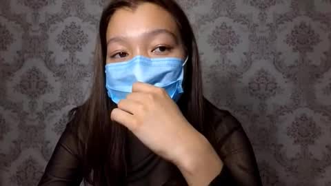 Hannah online show from March 25, 5:20 pm