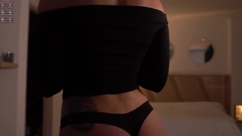 laurita_4 online show from February 22, 12:58 am