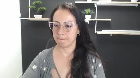 Laury  online show from July 1, 7:33 pm