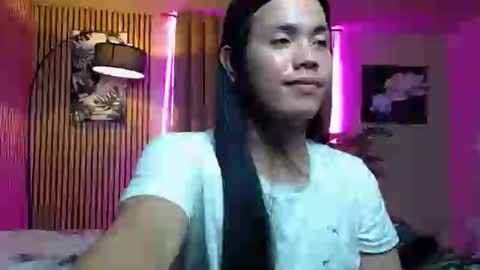 Snapshot of lava_lux chatting on October 21, 4:32 pm lava_lux online show from October 21, 4:32 pm