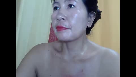 lavine1983 online show from April 23, 7:37 pm