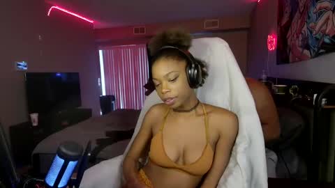 law online show from December 8, 7:11 pm