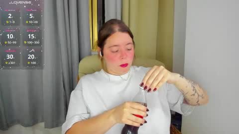 laylaah online show from April 30, 12:26 am