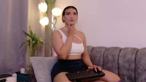 laya online show from July 28, 11:17 am