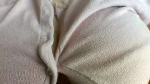 layannalea online show from July 17, 1:51 am