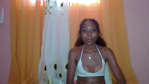 layannek online show from April 23, 12:29 pm