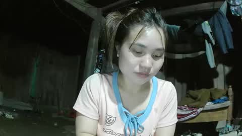 layla_999 online show from April 22, 11:50 am