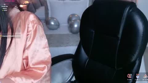 Layla Breezee online show from June 16, 2:43 pm