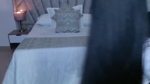 Layla Breezee online show from June 9, 11:54 am