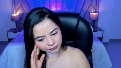 Layla Breezee online show from June 27, 11:49 am