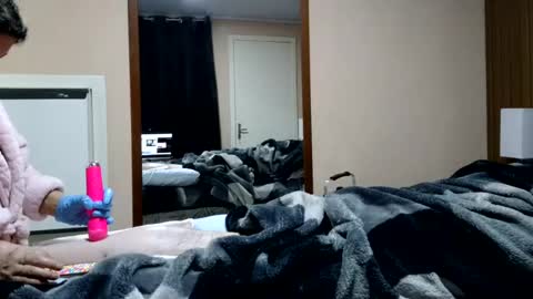 kelly online show from July 18, 4:03 am