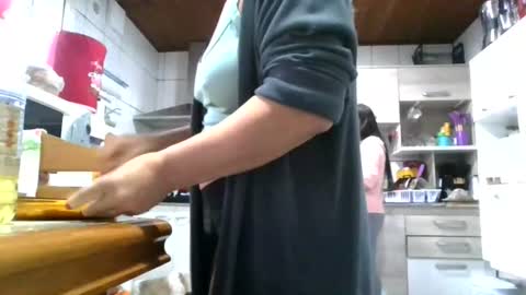 kelly online show from June 21, 8:37 pm