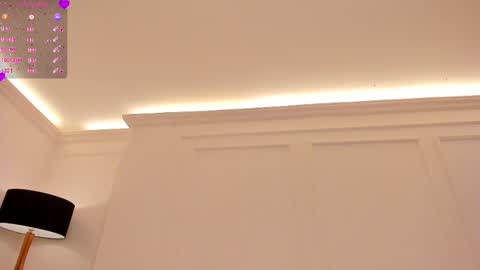 Layla online show from March 12, 7:24 am