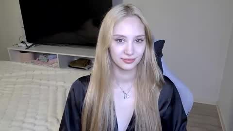 LaylaPretty001 online show from May 11, 4:52 am