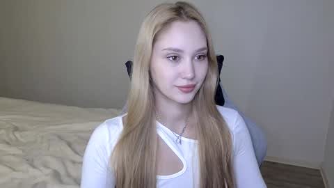 LaylaPretty001 online show from January 6, 5:22 am