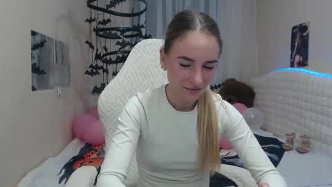 laymablast online show from October 18, 6:28 am