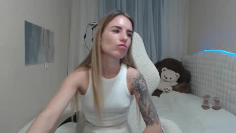 laymablast online show from November 24, 8:13 am