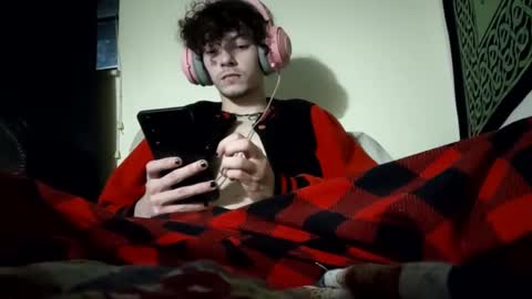 Stitch online show from March 7, 4:12 am