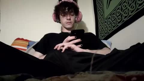 Stitch online show from February 27, 3:40 am