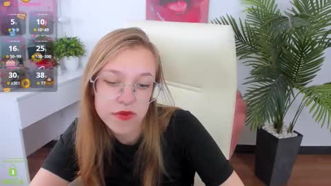 layriantavee online show from September 22, 6:28 am