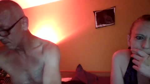lcollett769660 online show from July 19, 7:11 am