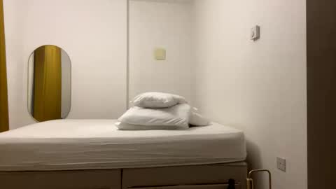 ldnboy94 online show from November 30, 3:13 am