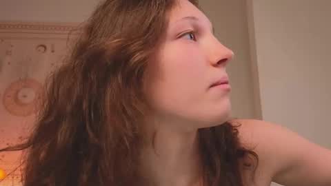 Lea online show from November 9, 5:15 pm