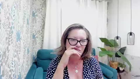 Lea online show from August 8, 5:28 am