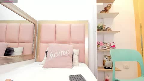 Lea online show from February 23, 7:38 pm