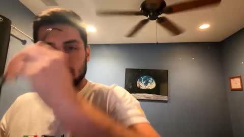 leaderzac online show from May 28, 3:04 am