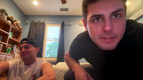 leaderzac online show from April 28, 2:27 am