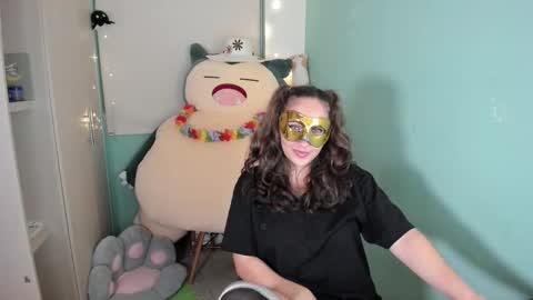 Laura online show from March 12, 2:15 am