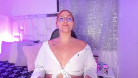 Leah  online show from April 28, 2:09 am