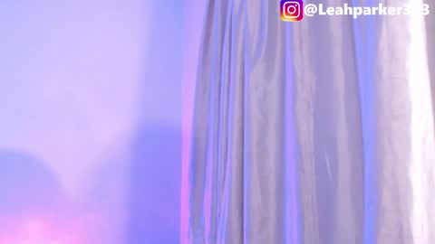 leahparker33 online show from May 4, 4:08 am