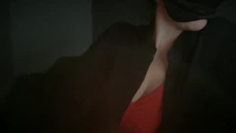 Snapshot of leahsweetvibe chatting on March 1, 6:57 am Sweet Fire online show from March 1, 6:57 am