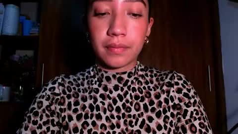 leanaalhub online show from November 29, 1:57 am